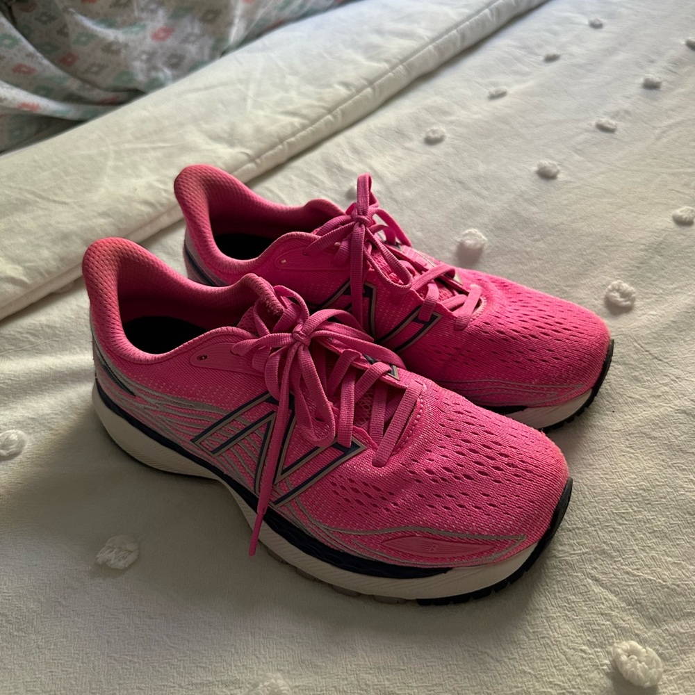 New Balance Women's
Fresh Foam X 860 V12
Running shoes Size 7.5